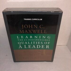 New JOHN C MAXWELL LEARNING THE 21 INDISPENSABLE QUALITIES OF A LEADER Training